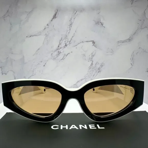 New CHANEL Sunglasses - Picture 5 of 16